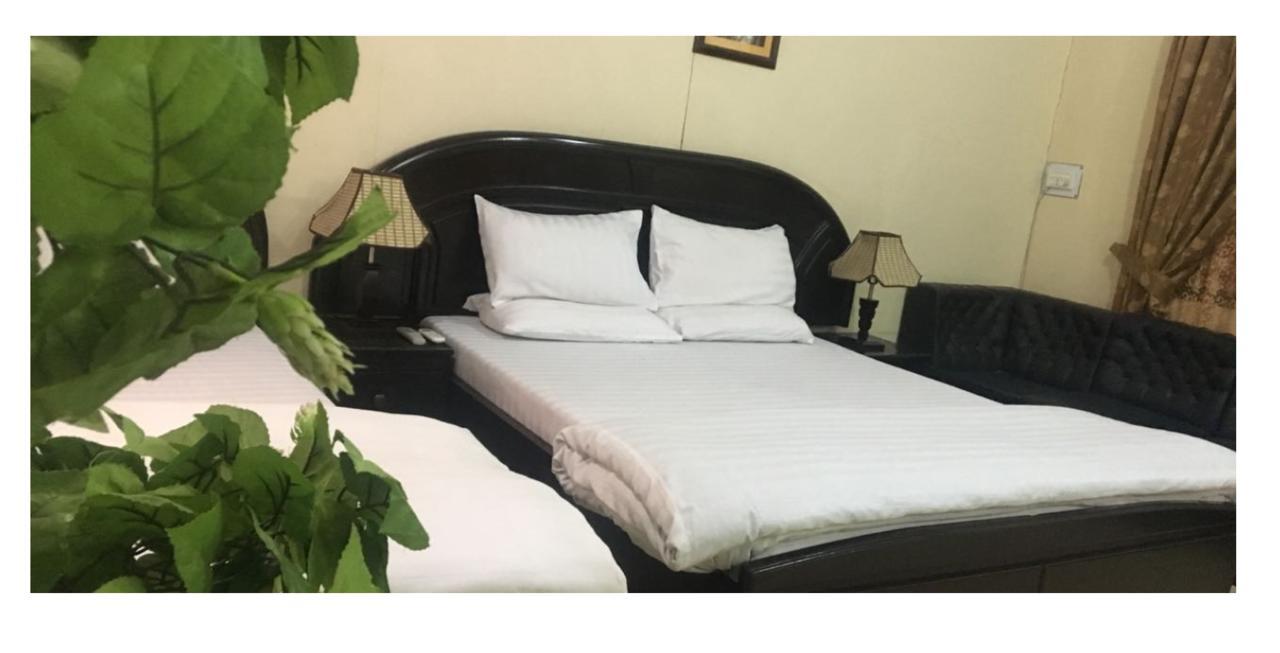 Luxury Inn Karachi Luaran gambar