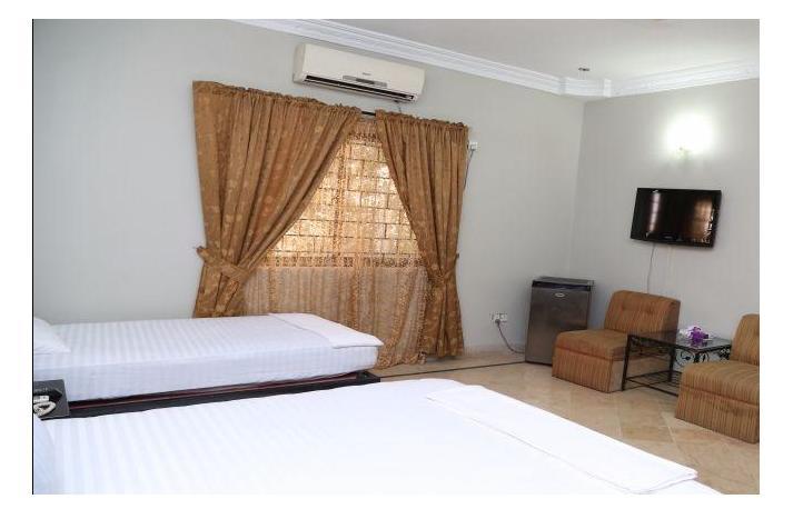 Luxury Inn Karachi Luaran gambar